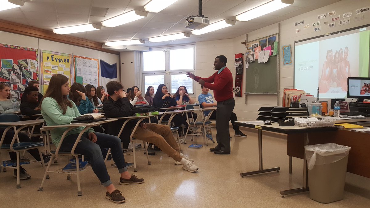 ClaudiaFischer6's tweet photo. French students learning about Rwanda from Jean Marie, our expert from Rwanda #globaleducation #nvwildcats https://t.co/KHvokf6ZlN