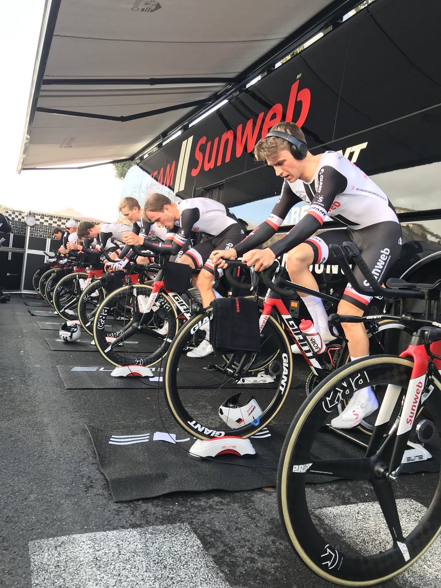 MaartenTielen's tweet photo. Het is weer koers 💪🏻😄 Tirenno-Adriatico met team Sunweb https://t.co/R5SquTxi54