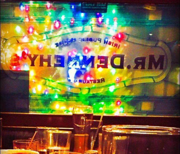 MisterDennehy's tweet photo. I just heard Central Park May get 12-18 inches of snow. Could be #FlakeNews #findapub #fireplace #IrishCoffee #hottoddy #food #westvillage #NewYorkCity https://t.co/gJpshmVDD7