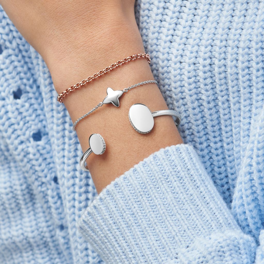 'Mums the word' with <a href="/linksoflondon/">Tracy Noble</a> this Mother's day, View the collection <a href="/emsonhaig/">Emson Haig</a> 
#linksoflondon #emsonhaig #bracelet #bangle #silver #mum #mother #motherday #mothersdaygift #giftformum