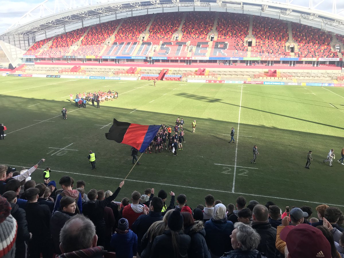 BarryMurphyHG's tweet photo. @stmunchins mighty Munchin’s!!!! Brilliant performance lads well done https://t.co/qtA6LPRvtK