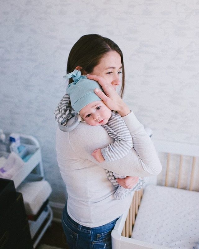 Vela_DeFi's tweet photo. Jack and I are in love with this new teething scarf from @boppycompany. Stylish and functional! #ad #NeverNotAMom #motherhood #babyproducts #boppy https://t.co/ukSw62Y2JX https://t.co/B7QsAf6bCF
