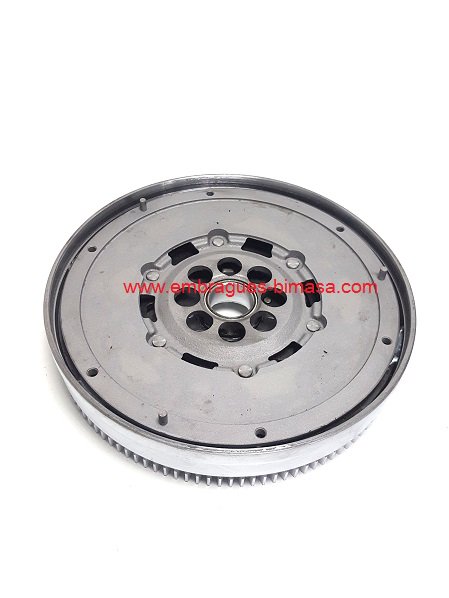 EmbraguesTenjo's tweet photo. #kitdeembrague #volantebimasa #Luk #Mazda6 2.0 del 2007, compatible con varios modelos de #Mazda 6 y @Mazda #Mpv #almejorprecio #enmenosde24horas 1 año de garantía. #llámanos al 916917306 #Instagram y #Twitter o acércate a nuestro #taller #envíogratuito https://t.co/Z2cwyny7Bp. https://t.co/tG6q6yYMvt