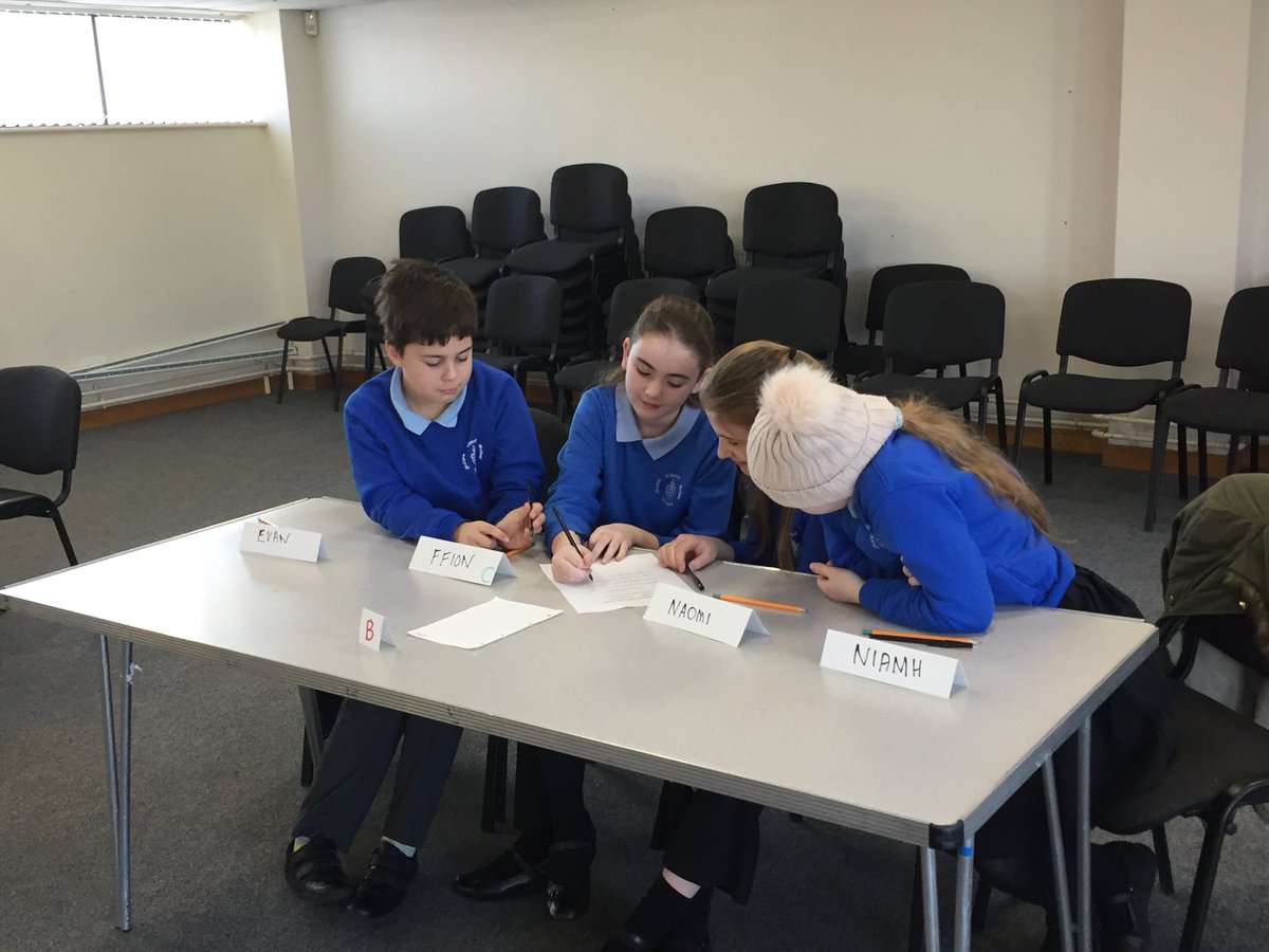 MalpasCWPrimary's tweet photo. Congratulations to our Y6 Wildlife Wizards for an amazing 1st round of the Gwent Schools Quiz! You played very well against Rougemont school. On to the semi-finals next! All the best of luck! https://t.co/WxDotgLo6L