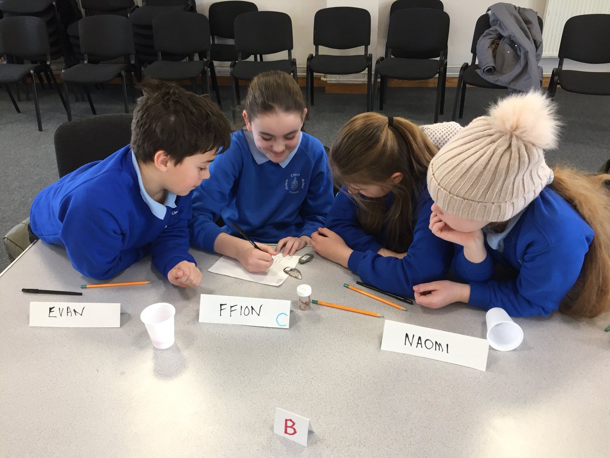 MalpasCWPrimary's tweet photo. Congratulations to our Y6 Wildlife Wizards for an amazing 1st round of the Gwent Schools Quiz! You played very well against Rougemont school. On to the semi-finals next! All the best of luck! https://t.co/WxDotgLo6L