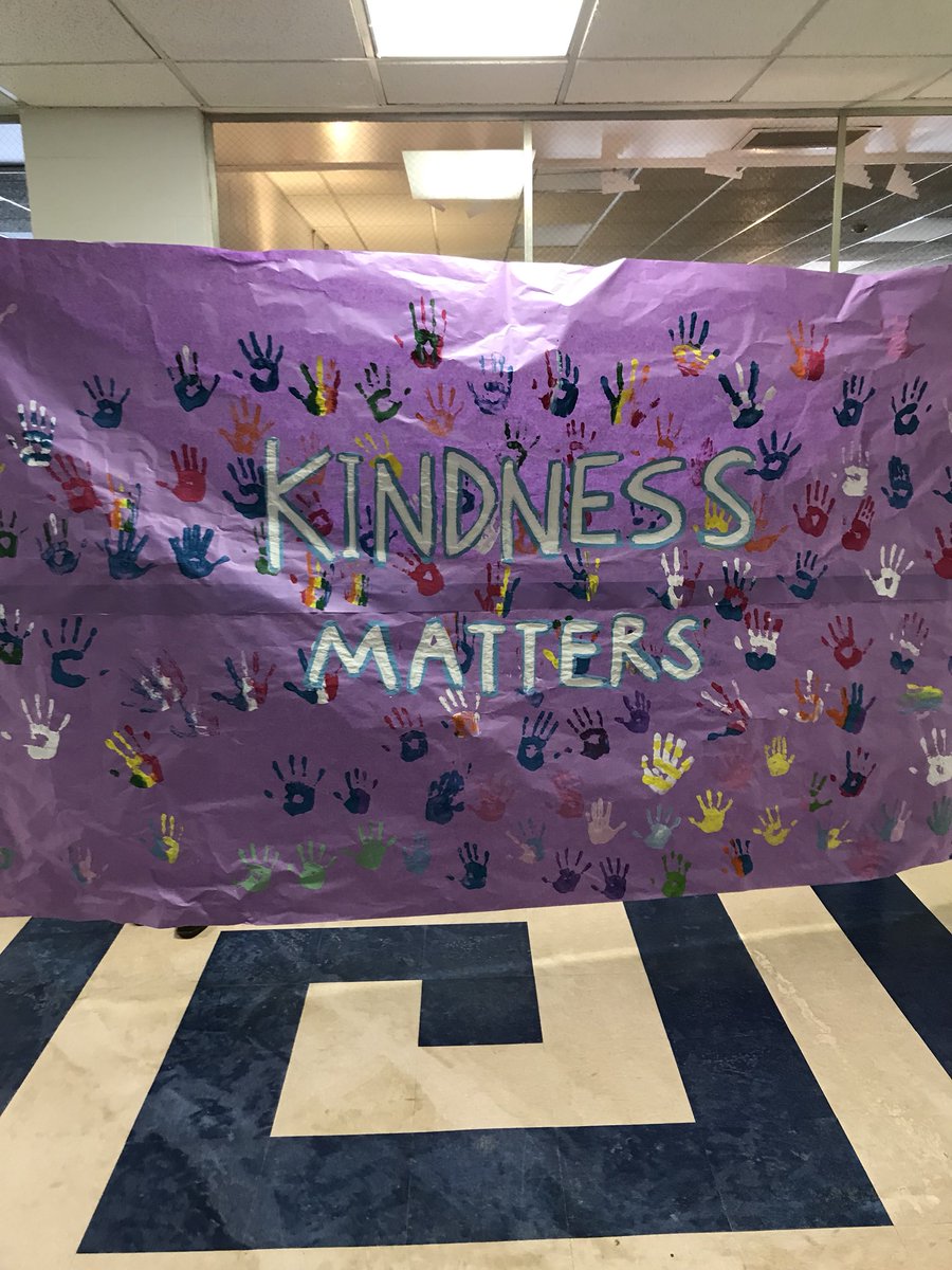 wsdvtschool's tweet photo. Kindness Matters banner with kids handprints floating down the hall! #wsdsch #ewsd #kindnessalwaysmatters https://t.co/RcXS1POCgo