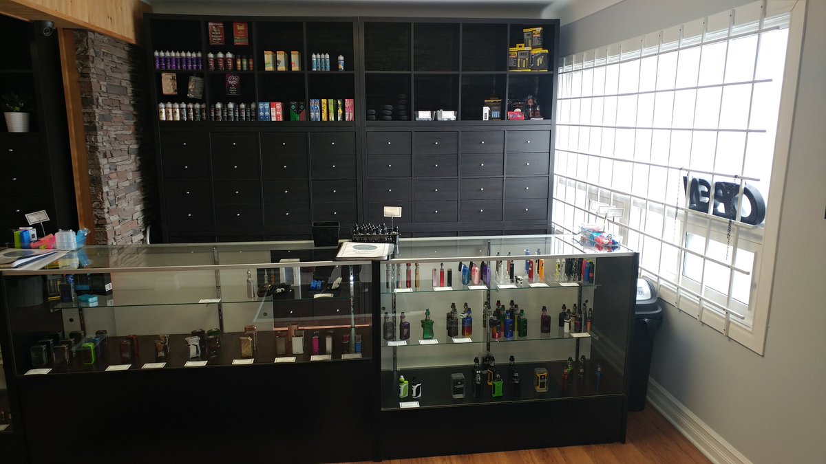 MMVapes's tweet image. We have moved our location to 2495 St. Joseph Blvd!