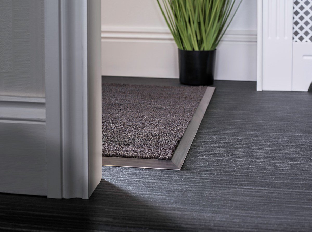 StairrodsUK's tweet photo. New stick down Premier #matwells for #dryback in #pewter
4 sizes available: 5mm, 8mm, 11mm & 14mm high.
They come in 3 lengths & 10 finishes. To match your #interiors.
Production April.
#stairrods #doorbar #newproduct #flooringinstallation #interior https://t.co/DdBl2CREc9
