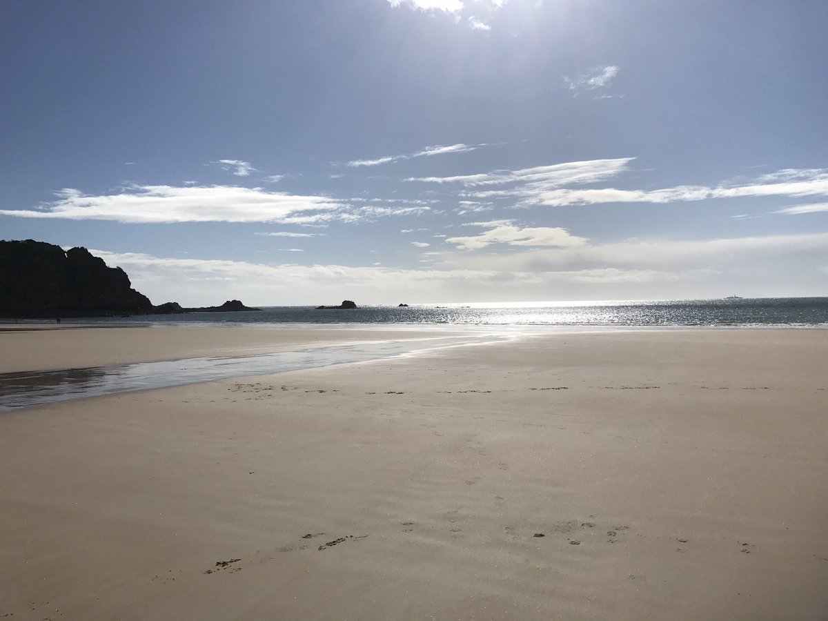 JerseyPolice's tweet photo. Afternoon All, for those of you stuck in the office all day , this is what you missed ,βοΈ https://t.co/sJpFgnHSAm