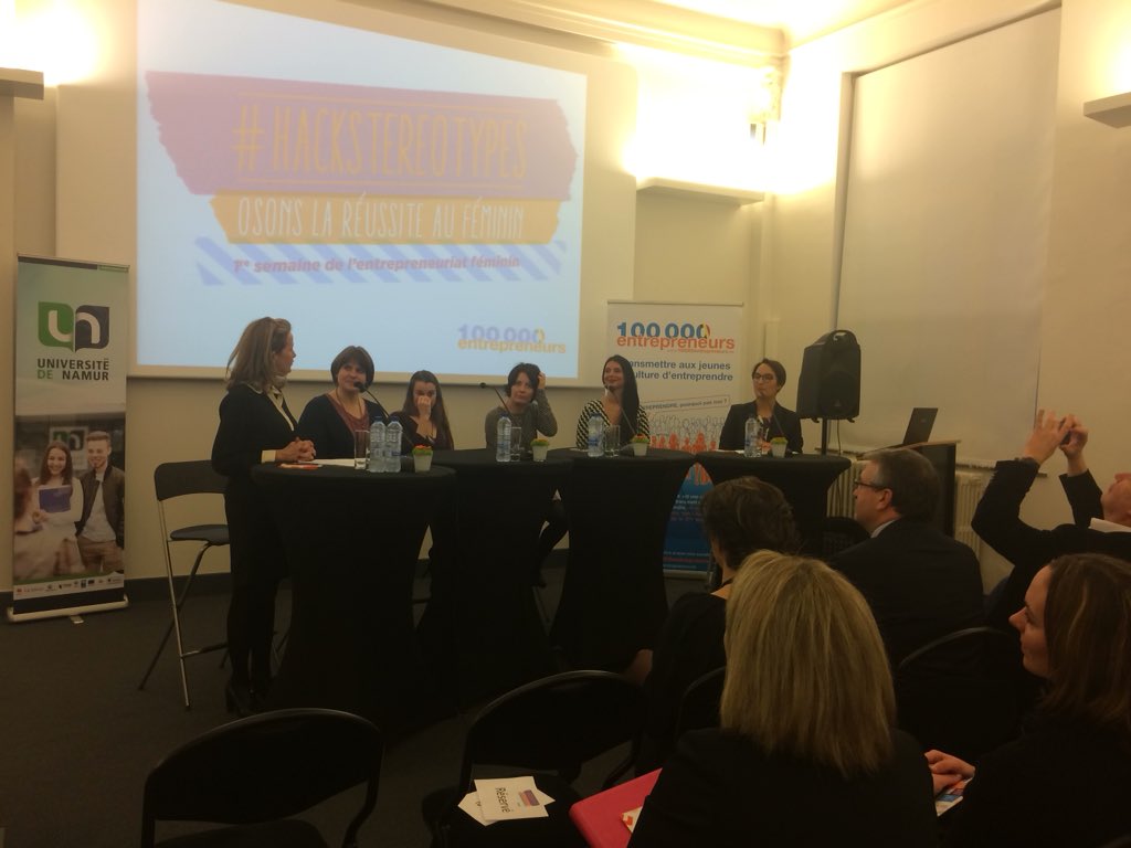100000entrepbe's tweet photo. Notre panel se met en route:) @reseaufar et @beangels_be aux manettes ! #hackstereotypes depuis Namur https://t.co/C9aofYnENt