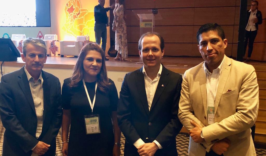 La #GobernaciónDeCundinamarca participa en el evento de rendición de cuentas del #GobiernoNacional #RevoluciónDeLaInfraestructura- Región Central en la ciudad de #Armenia, donde muestra los grandes avances del departamento en materia de infraestructura.