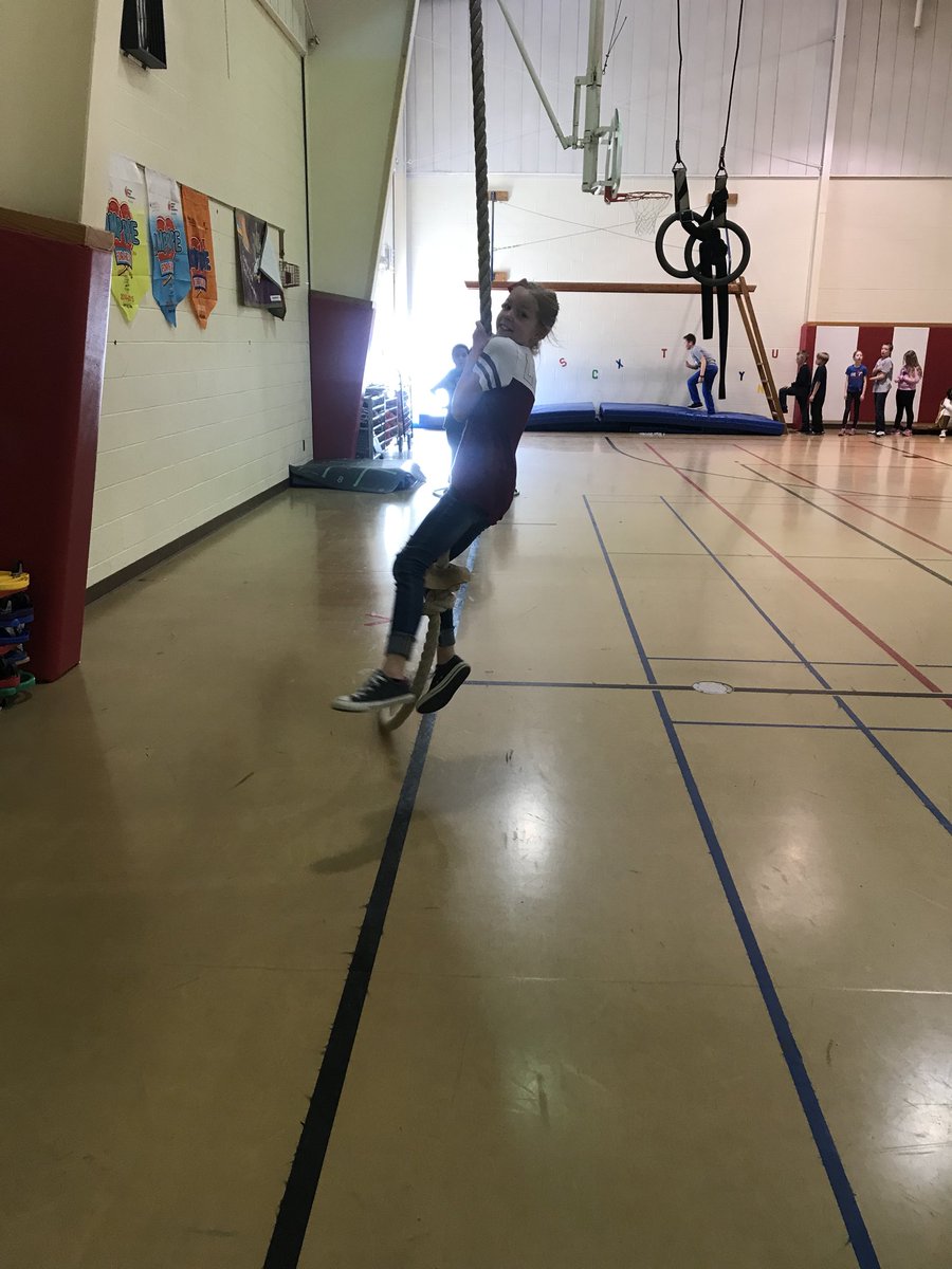 usd400pe's tweet photo. Obstacle Course. #SVStrong https://t.co/ICcEk0cgKu
