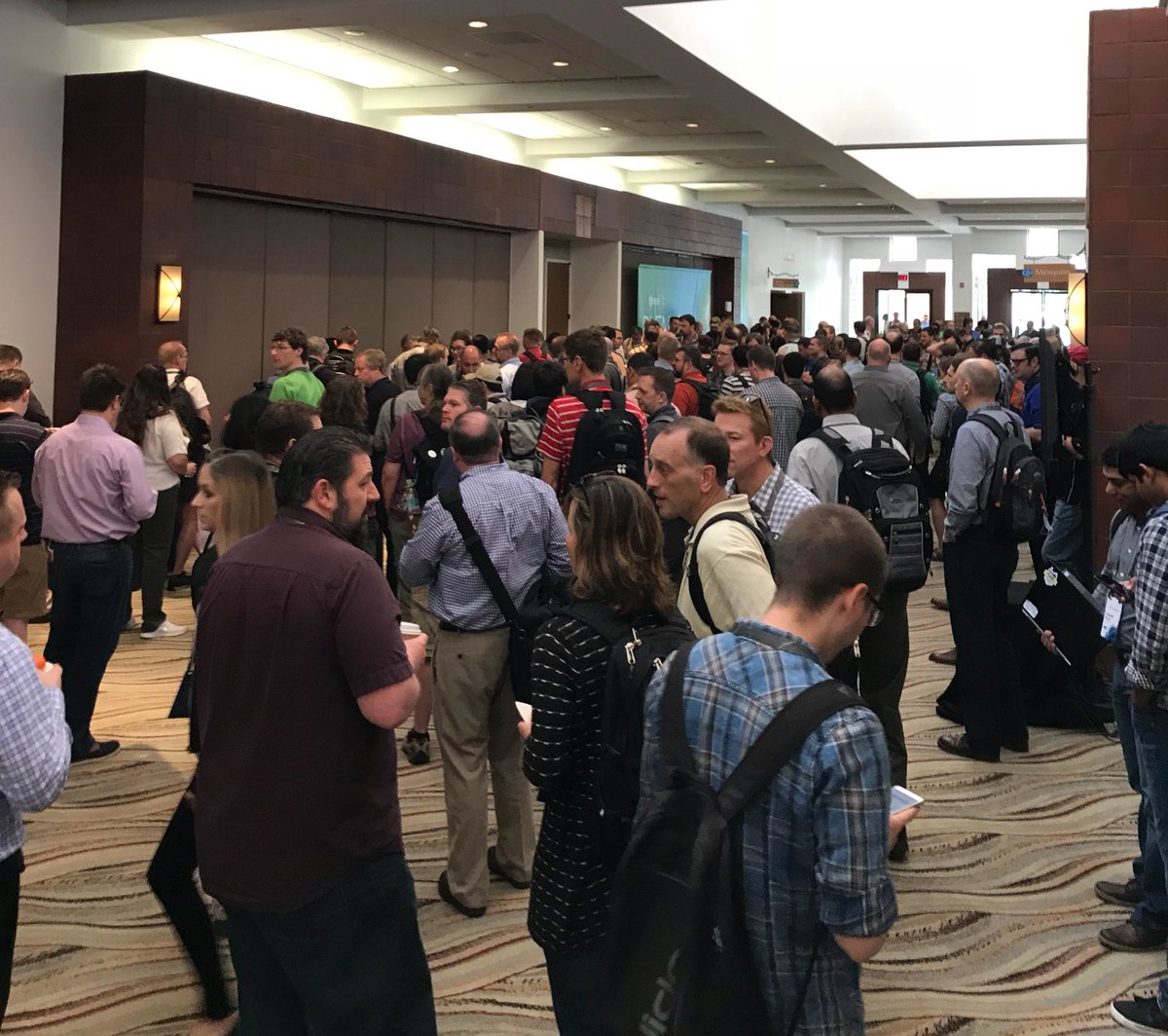 ljscharen's tweet photo. The Hall is buzzing! Just about time for @josephsirosh to talk about #MicrosoftAI to this enthusiastic crowd of #geodevs. #devsummit https://t.co/jkCmFrnoga