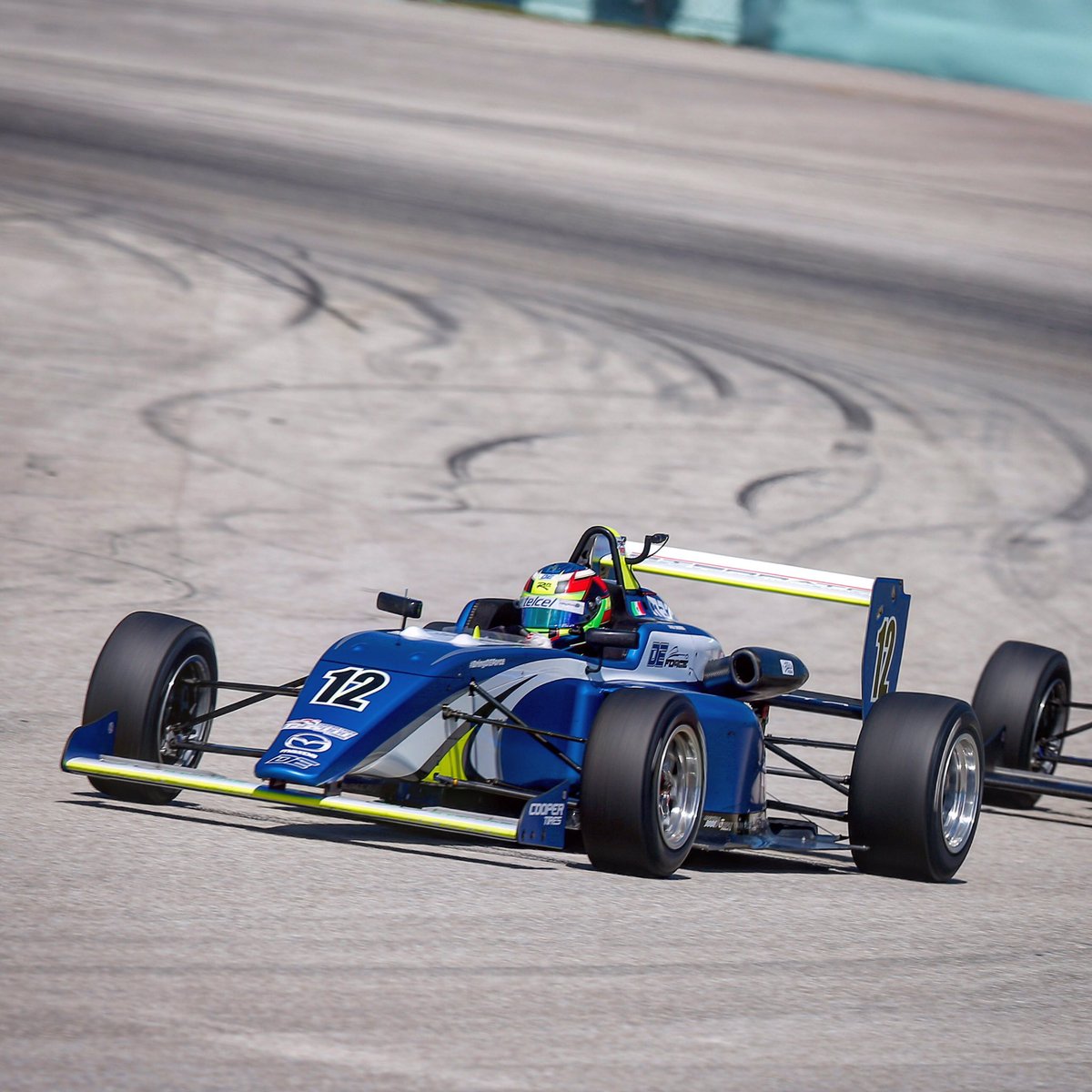 JoseSierra44's tweet photo. @GPSTPETE This week! #bringdeforce 🇲🇽💎🥑.
•••.
#arai #gpstpete #team #MRTI #TeamCooperTires #Prixview #Update #GPStPete @USF2000 @TeamCooperTire @RoadToIndyTV @DEForceRacing https://t.co/tXd6l1EHnu