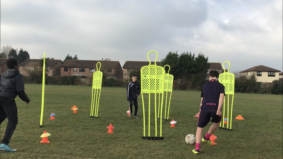 BLSCoaching's tweet photo. Only 3 more #fridaynight sessions and we will be back on the grass for #spring and #summer sessions ☀️😎 with big plans ahead ☝🏽follow us on #Instagram & #twitter and like our page on #facebook to stay up to date #developingthecommunity #football #sessions #playerdevelopment https://t.co/z0YScGVAqM
