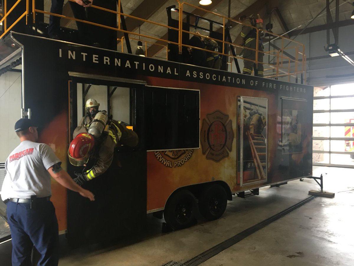 Torian_Built's tweet photo. Fire Ground Survival Training. https://t.co/7dorqS6Bwq