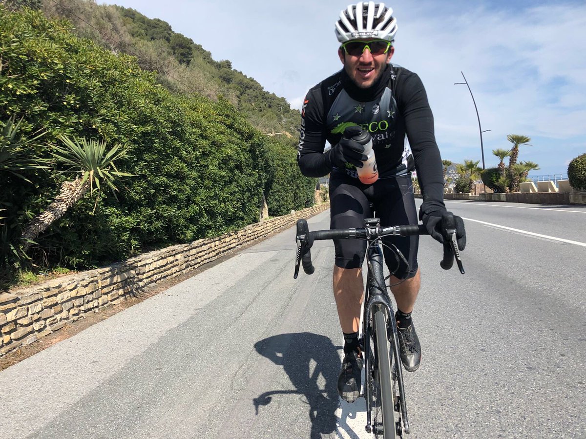 ivan_torrero's tweet photo. Liguria il TOP! #imcycle #laigueglia #alassio #Liguria #Orbea #Ciclismo #sport @selle_italia @endura @IMcyclingbrand @comunealassio https://t.co/cyhaM7jP4o