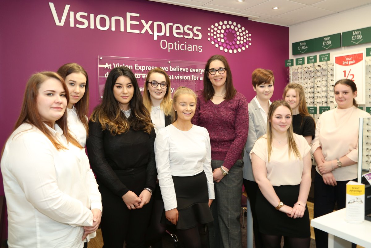 We recently welcomed 2017’s 'The Apprentice' candidate Elizabeth McKenna, to our Vision Express Support Office. 
To find out more about our Apprentice programme, click here: visionexpresscareers.com/apprenticeship…
#CareerInOptics #WorksForMe #Apprentices #NAW2018