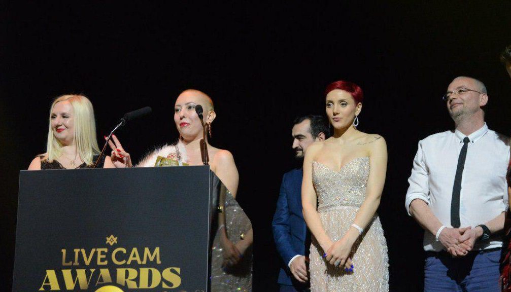 TXTSend's tweet photo. TXTSend participates in the Live Cam Award Shows #LiveCamAwards #TXTSend https://t.co/s2upNDXsAA