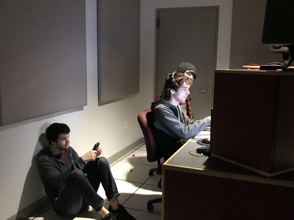 ucfbtc's tweet photo. We���re live! Tune in for movie news and Oscar reactions! #UCF #beyondthecredits #film #moviebuffs #movienews https://t.co/r9oxmNvdz4