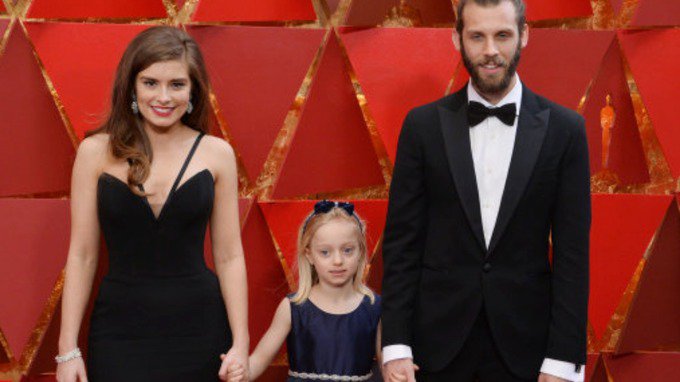 We were delighted to see representation of people who are hard of hearing at Sunday’s <a href="/TheAcademy/">The Academy</a> Oscars. 
'The Silent Child’ won the Best Short Film category.
See screenwriter <a href="/RachelShenton/">Rachel Shenton</a> use #BritishSignLanguage in her acceptance speech: goo.gl/bc6Ji1 #BSL #hearing