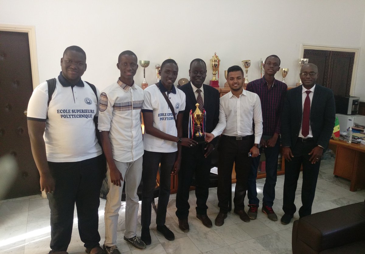 esp_dakar's tweet photo. Félicitations aux étudiants de l'#ESPDakar qui se sont bien illustrés lors de le Finale de l'Innovation Camp 2018 👉https://t.co/LQIce9anZS | #kebetu https://t.co/AEQt1ueg7f