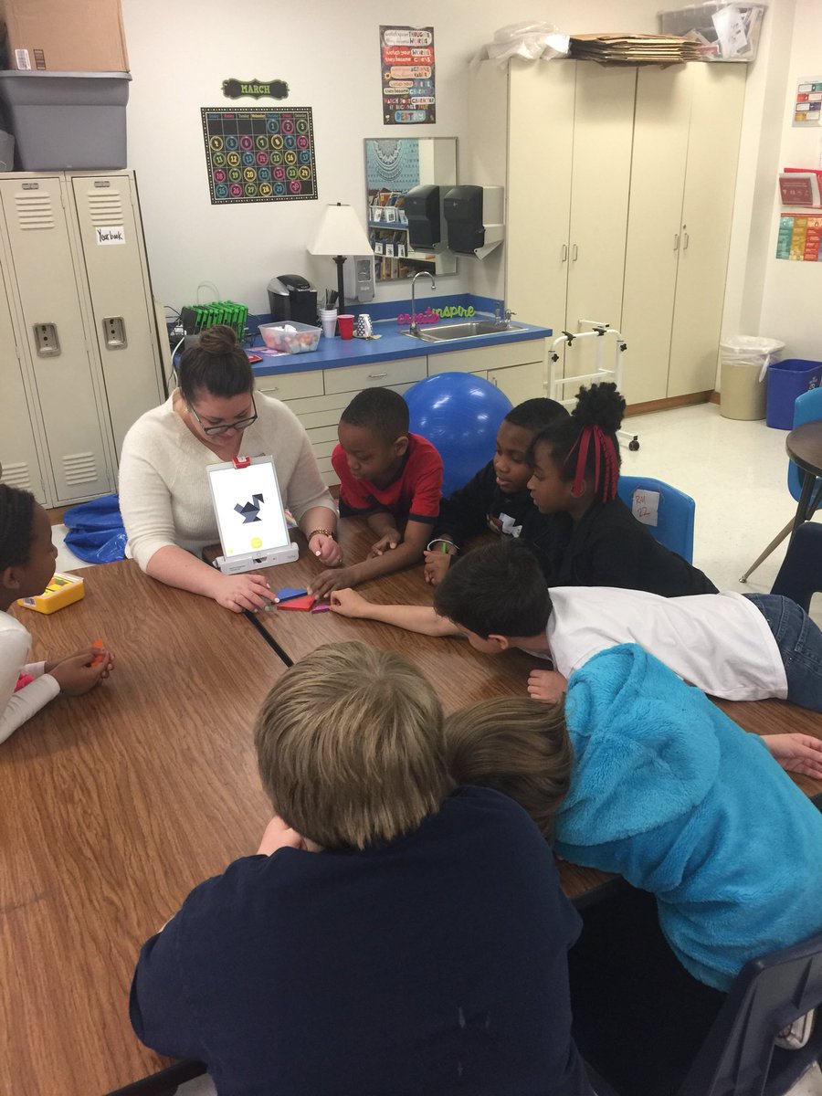 christamallard's tweet photo. 2nd grade and Osmo!! @juliasolnek, #digitalLISD, #CSELeads https://t.co/bSh6QXwaIW