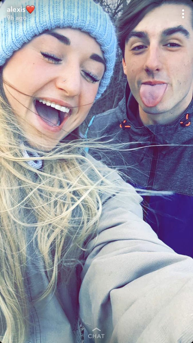 jonah_basic's tweet photo. Your cooler than the flip side of my pillow #unclecracker https://t.co/RLgSWW2KVl