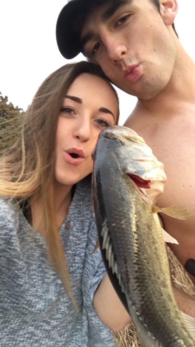 jonah_basic's tweet photo. Your cooler than the flip side of my pillow #unclecracker https://t.co/RLgSWW2KVl