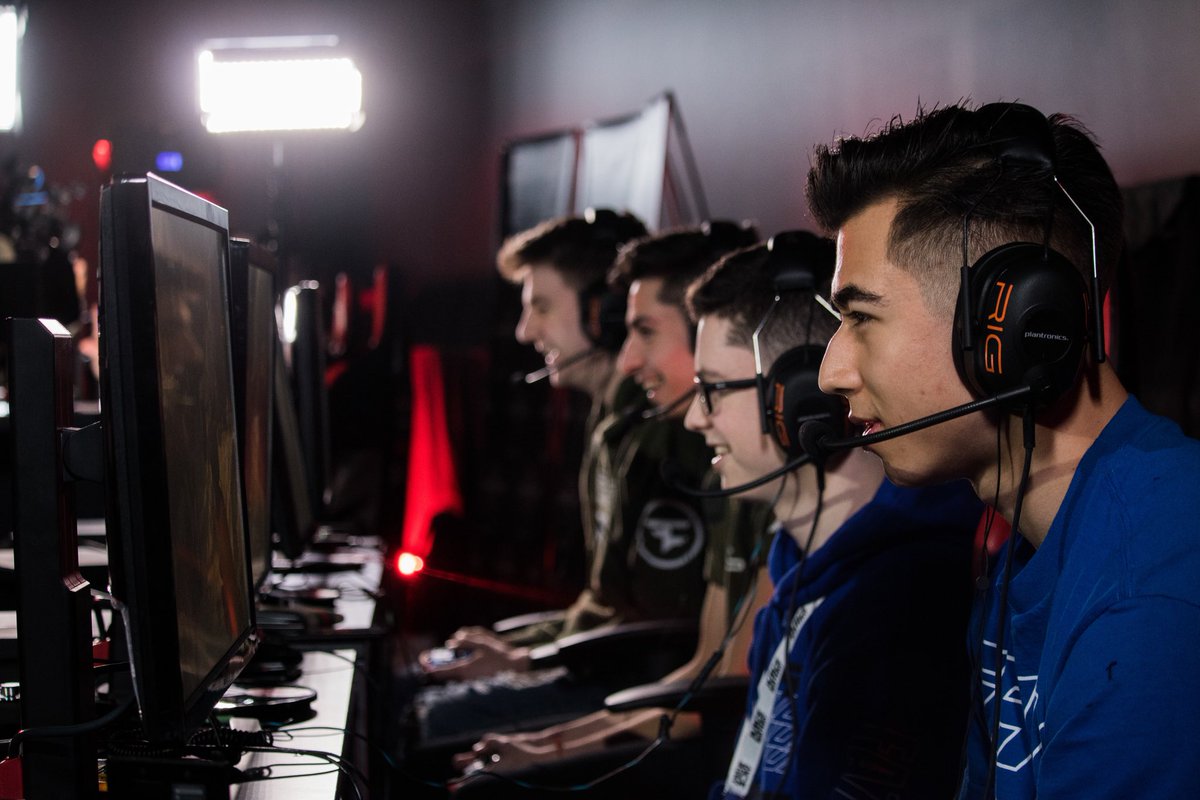 XvGEcko's tweet photo. I’ve updated my site with new photos from the World Gaming event in Toronto and am looking to attend more events in the future. If you or your org would like a photographer for an event feel free to contact me through twitter DMs

Check out my portfolio: https://t.co/FJ97YNHJWA https://t.co/HTXbFtp7Nc