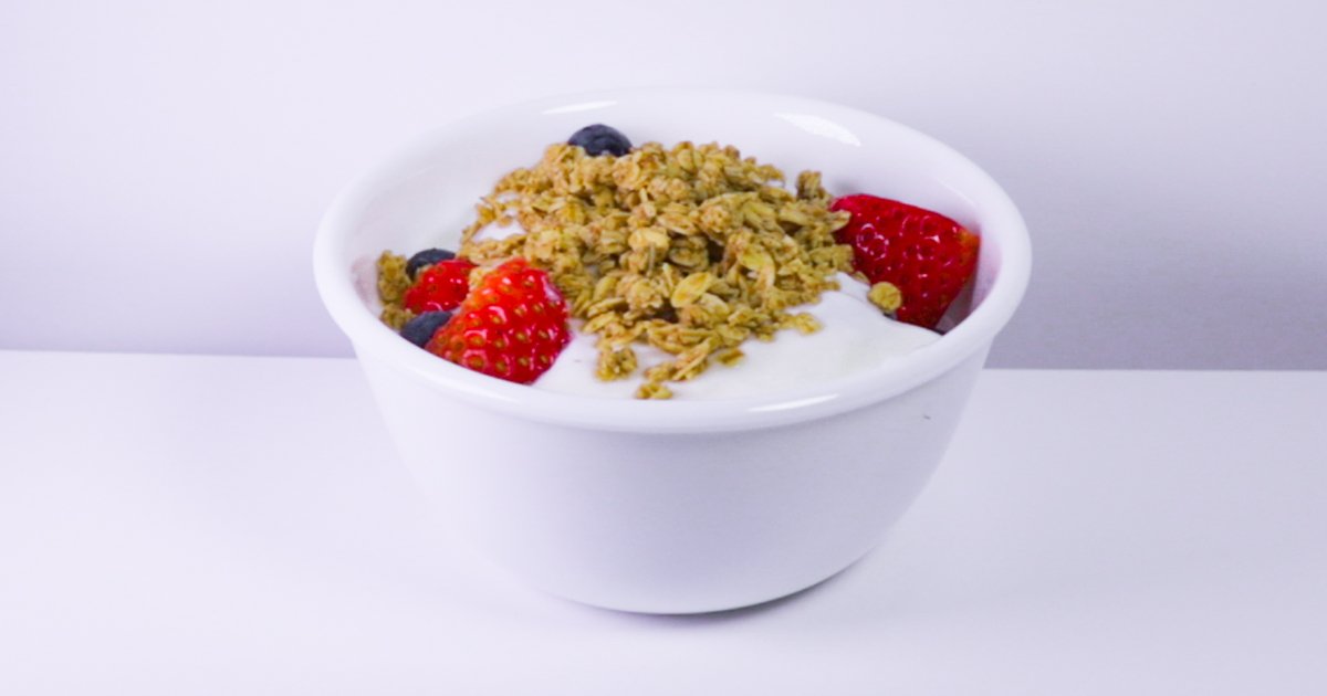 Happy National Cereal Day from Sunbelt Bakery! No, we did not make it up, but we’re all about it. Granola on yogurt, as a snack, as a dessert topping, you name it! #givemeallthegranola #entry #granola - sot.ag/7pqHL