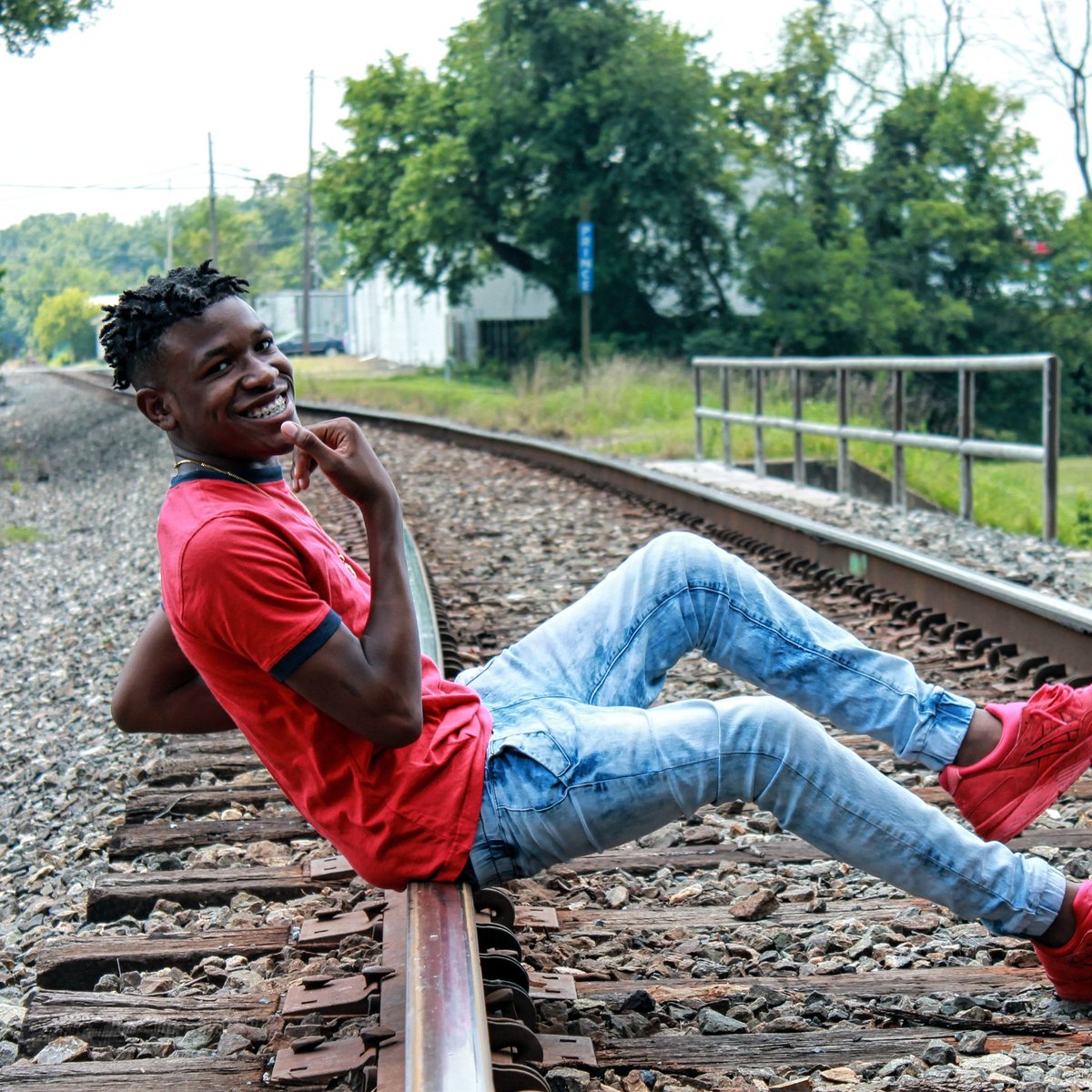 RunManyMyles's tweet photo. Hey Im Myles and Im a photographer from Bowie ๐
#301Creatives https://t.co/zhsztrIXNs