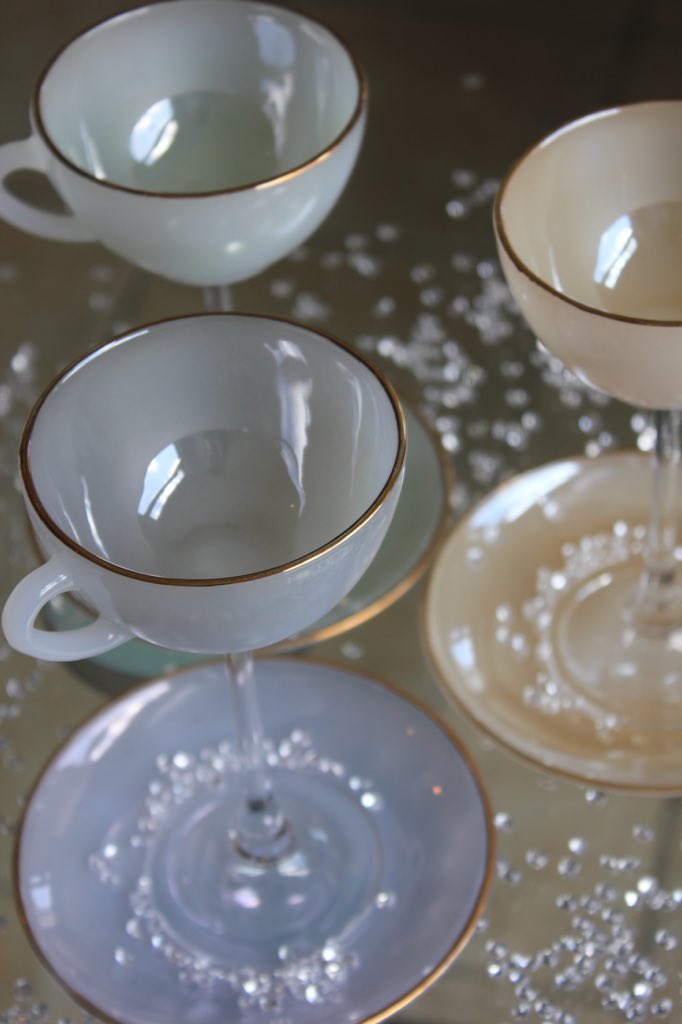 TheTipsyTeaCups's tweet photo. @EmilyKinnard Please keep us in mind for you clients. #weddinghour #wedding #bride https://t.co/6iWcbmjCGM