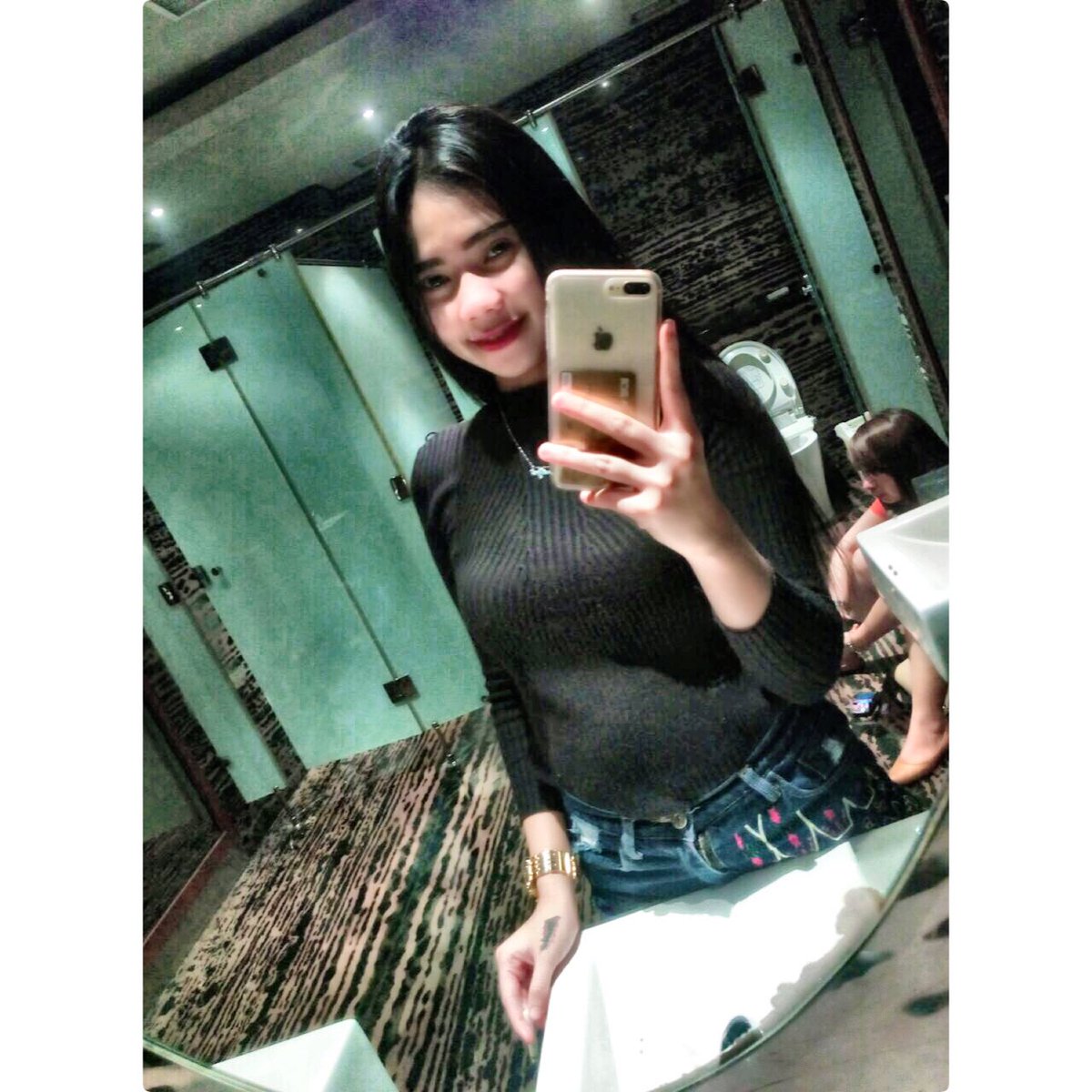 shpecex's tweet photo. baik dan buruknya cuma kita yang bisa ngerubah sendiri ! Gdmorningggg!!!😊 https://t.co/LFBryJOsbo