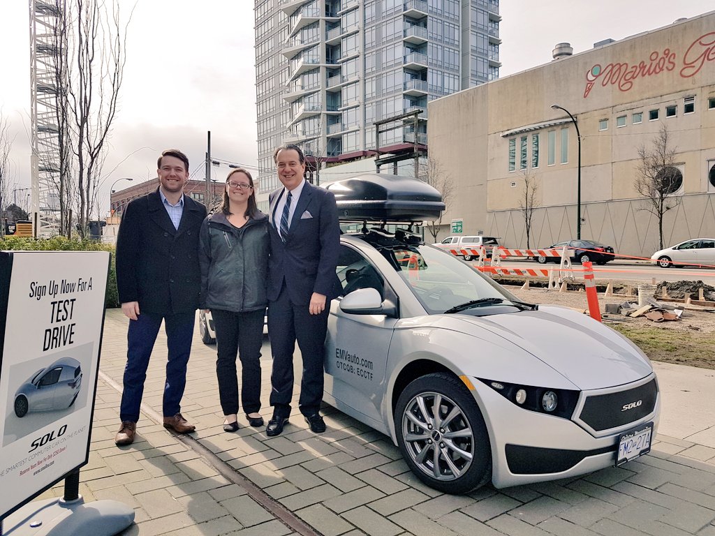 novexdelivers's tweet image. On our road to become an emission free delivery company, the team stopped by @ElectraMecc to test out their new electric solo! #EVDelivery