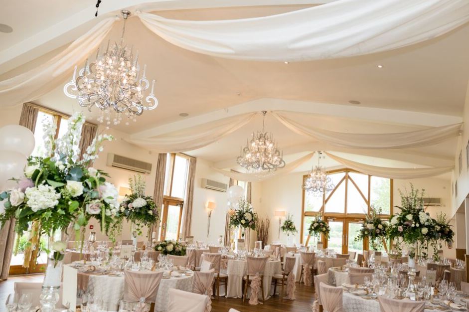 One thing that we absolutely adore about <a href="/mythebarnwed/">Mythe Barn Weddings</a>  is the gorgeous ceiling drapes and chandeliers.
They complimented this venue styling we created last year perfectly! Captured by the talented Lesley Bee Photography 😍  #weddinghour
