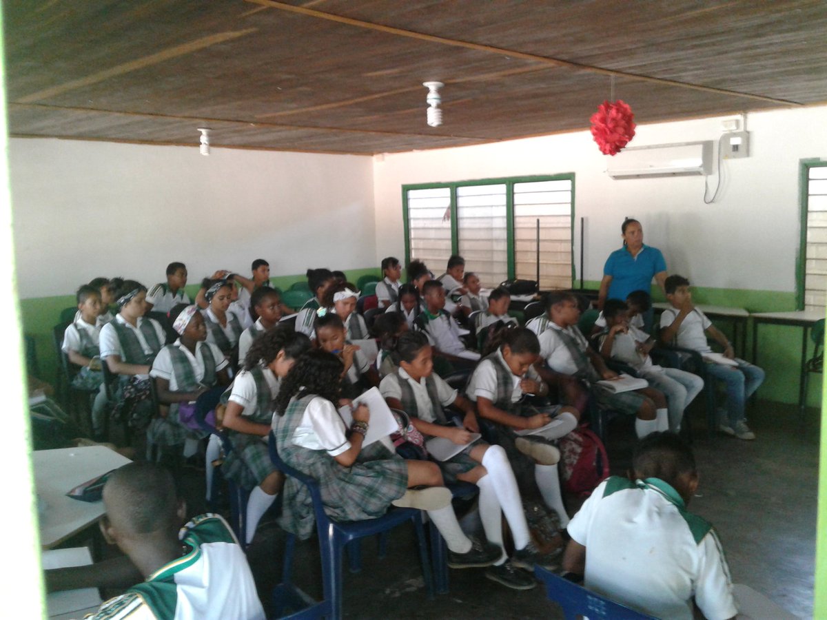 JosEdwinMosque1's tweet photo. Curso complentario manejo integral de residuos solidos en la institución educativa la esmeralda grado 7 realizado procesos con el fin de fortalecer el PRAE de la institución educativa@senacfma https://t.co/dlpJgirLLi