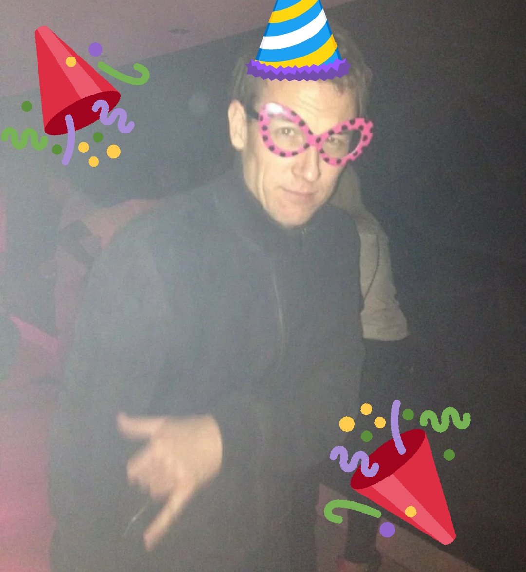 TobiasCreases's tweet photo. We're celebrating your birthday  @TobiasMenzies . Hope you've had a magnificent day. https://t.co/0h2a9xVeEh
