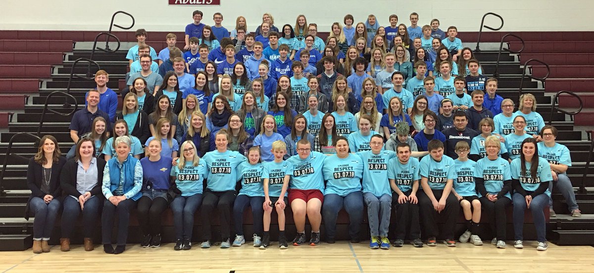OkobojiHS's tweet photo. We had a great #EndTheRWord day at OHS today! Wonderful support from our students and staff! #PledgeRespect @EndTheWord https://t.co/mDaucF7Fbx