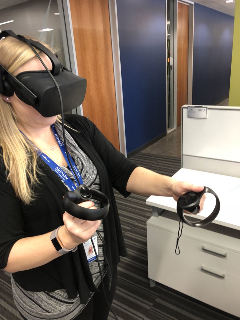 Bauman1967's tweet image. More fun with VR demoing the #IMSH2018 Award Winning AirwayLabVR @ARCHVirtual