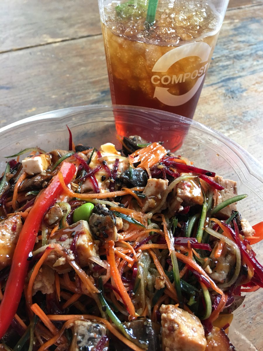 ambulance_'s tweet photo. For $16 I’m not impressed @eatfusian #neveragain https://t.co/lB4RiK4vHm