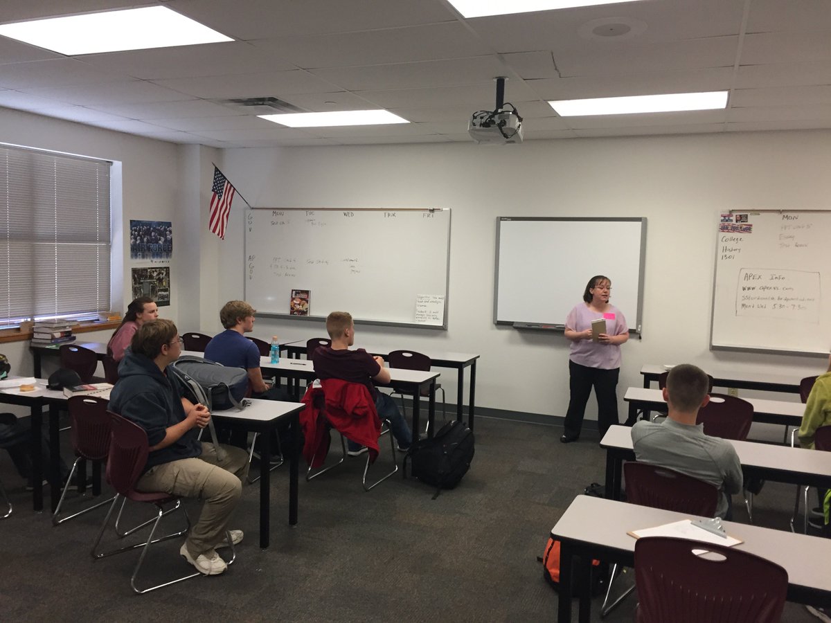 BISD_LINC's tweet photo. Thanks to Beth McLemore for visiting with @BridgeportHS LINC students during iBreak today! Beth works at @BridgeportIS and is also a published author! She gave the students a great overview of the writing and publishing processes.  #WhyBISD #BportProud https://t.co/RRbvFyXw1D