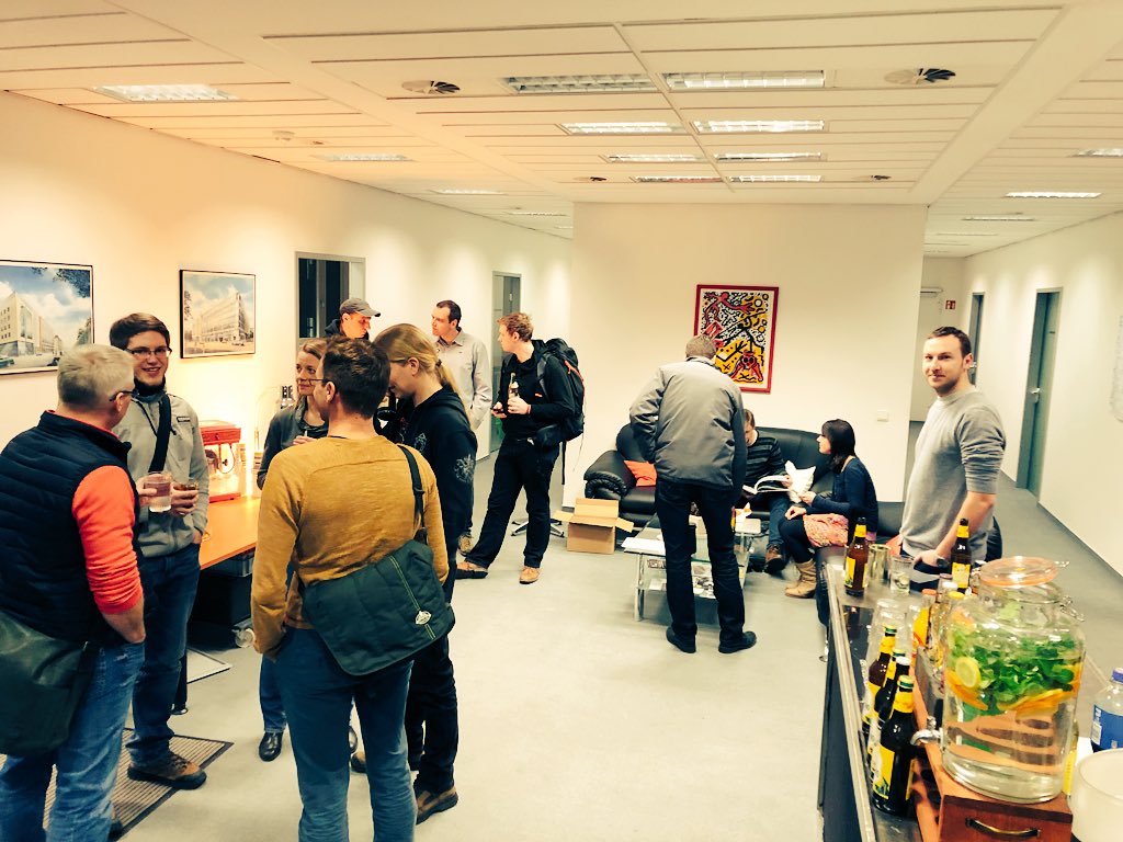 seventhings_app's tweet photo. Heute mal Host der PHP Usergroup Dresden! 😀 #phpugdd #itexia #dresden #usergroup https://t.co/DAwtIsJfRF