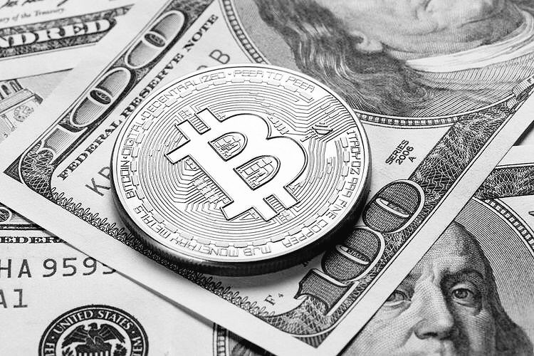 insidethechain's tweet photo. Bitcoin's Price Drops $1K in Sharp Break Below $10K | https://t.co/NY14Ch8z9W #Bitcoin #Crypto #Blockchain https://t.co/bn7tk6R9Xt