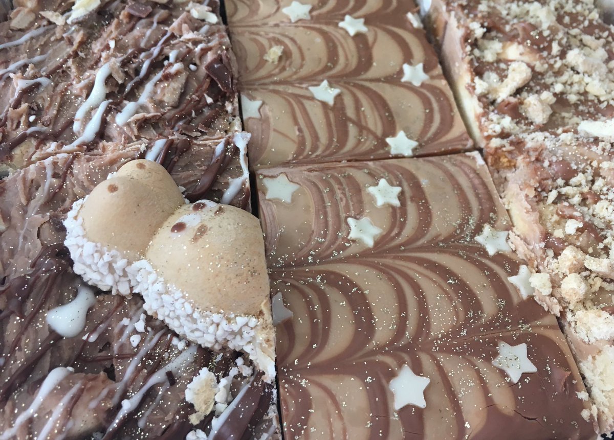 Shop now to wake up to goodies literally LANDING on your doorstep... 😍📮 LINK IN BIO 🙊⭐️