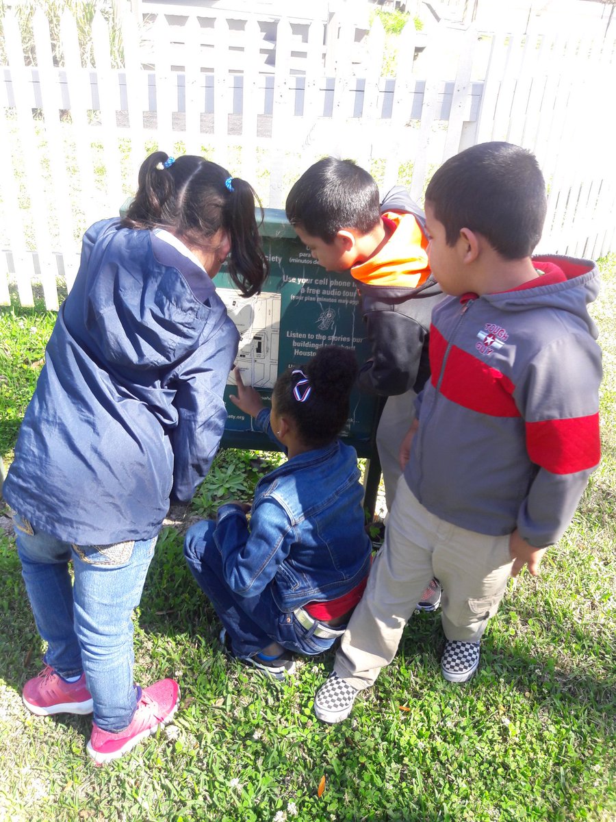 LAshley2016's tweet photo. A few more snapshots from the Scavenger Hunt.
@GrayElemEagles @SADubberke @aldine_gifted https://t.co/q0Yy0b7NDH