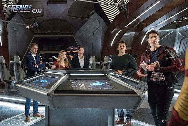 DarvillBR's tweet photo. 📸 | Arthur nos bastidores de #LegendsOfTomorrow

- @TheCW_Legends via Instagram https://t.co/hkWwkzUIRj