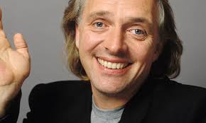 MarkHamill's tweet photo. Today is @Rikmayallday celebrating the  #YoungOnes &amp; #Bottom comic genius who along w/ partner @AdrianEdmondson continues to fracture my funny-bone to this very day-I HAD to do an episode of #ManDown as a tribute &amp; my only chance to "work" w/ him #RIPRik 🤣😢 https://t.co/hzf3q5tVq7