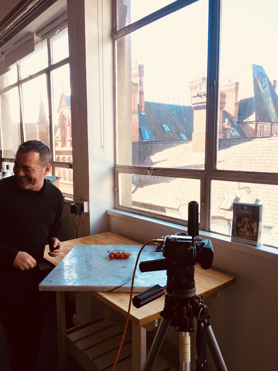cookingclassnow's tweet photo. Great #Photoshoot today in our #FoodLoft with @GiangiFiori creating #DigitalFood for our 1 Week #VeganWorkshop next week!!! #LoveDublin https://t.co/nbwXcTGvGS