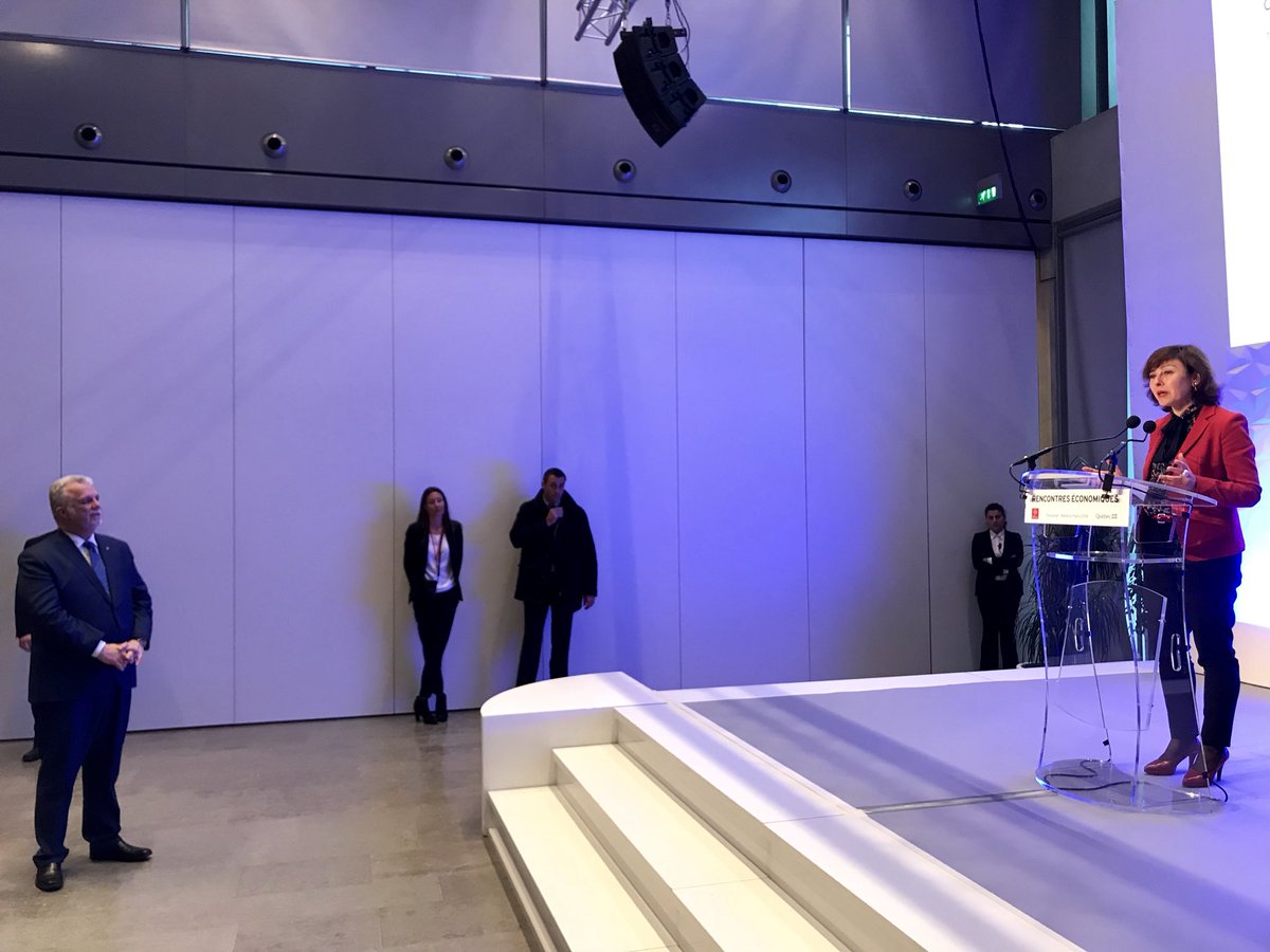 TeddyCanadas's tweet photo. Rencontre avec la présidente de la région Occitanie, Mme Carole Delga, et le 1er minister du Québec, Mr Philippe Couillard ! @Testia_ démarre au #Québec @CCI_Paris_IdF @Quebec_FR @phcouillard @CaroleDelga @Occitanie @airbus #FrQc #airbus #testia #NDT #CND https://t.co/3LdGoQMAZs